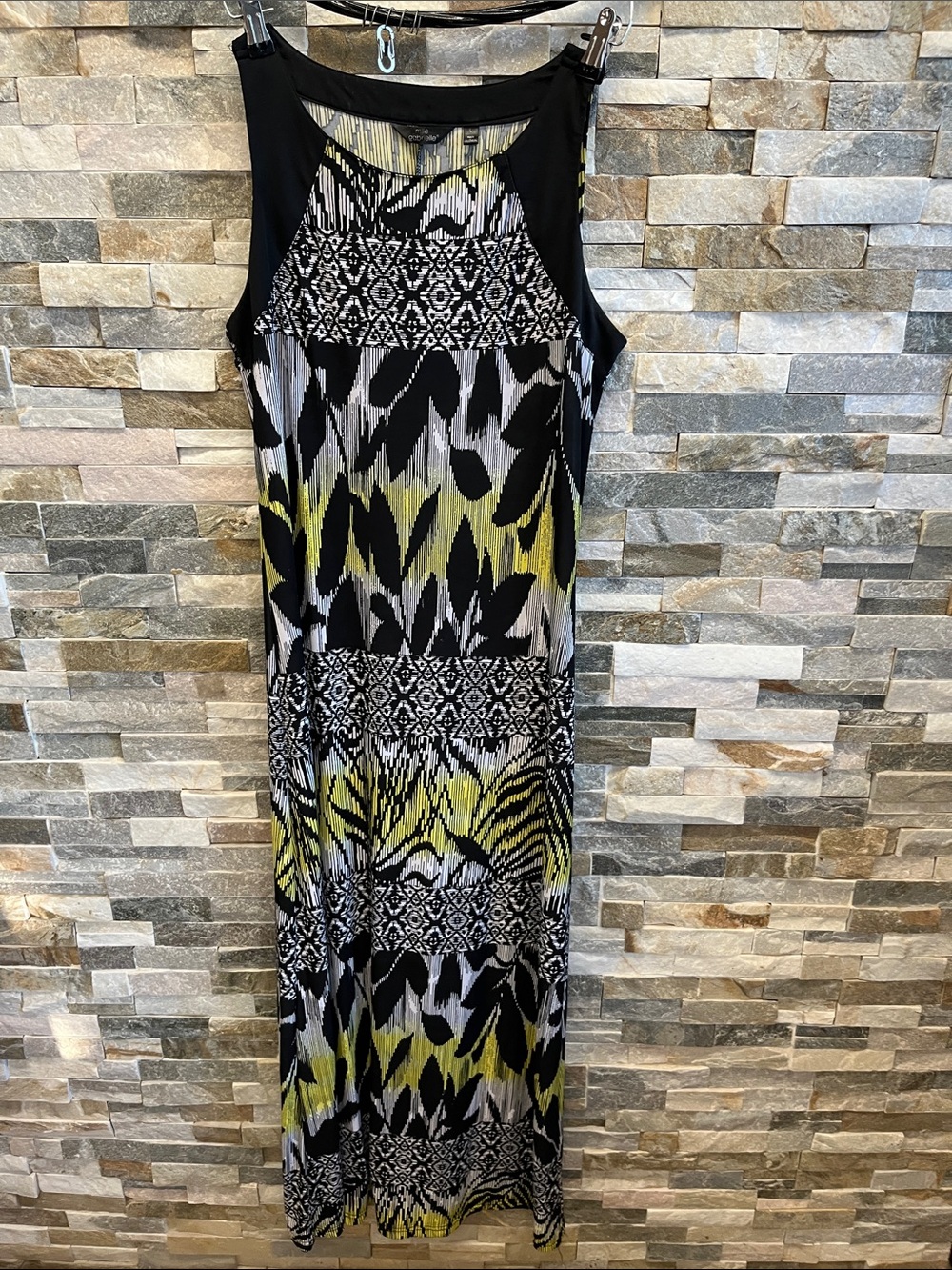 Mille Gabrielle Sleeveless Black & Yellow Patterned Maxi Dress